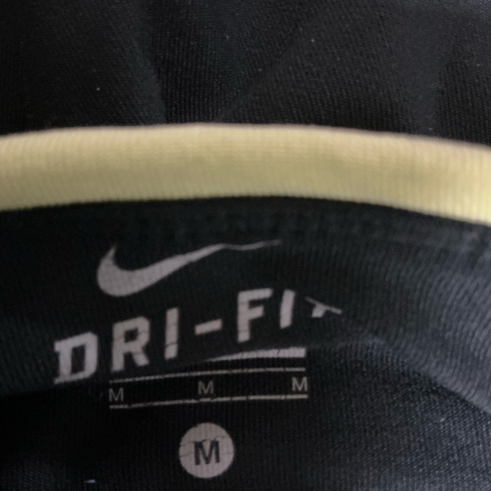 Nike Dri-Fit Women’s Capri Leggings with Reflective Accents Sz M - Picture 5 of 5